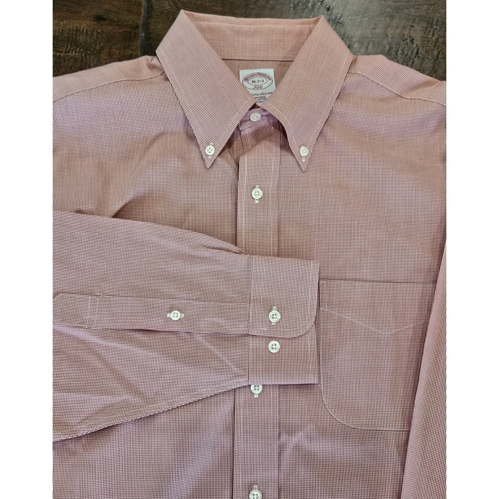 Brooks Brothers 346 Mens Dress Shirt 16-2/3 Red White Micro Check Non-Iron